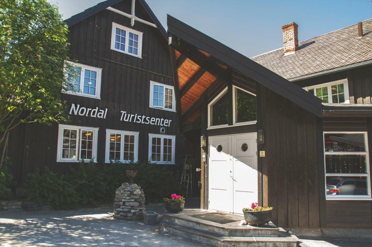 מלון לום Nordal Turistsenter מראה חיצוני תמונה